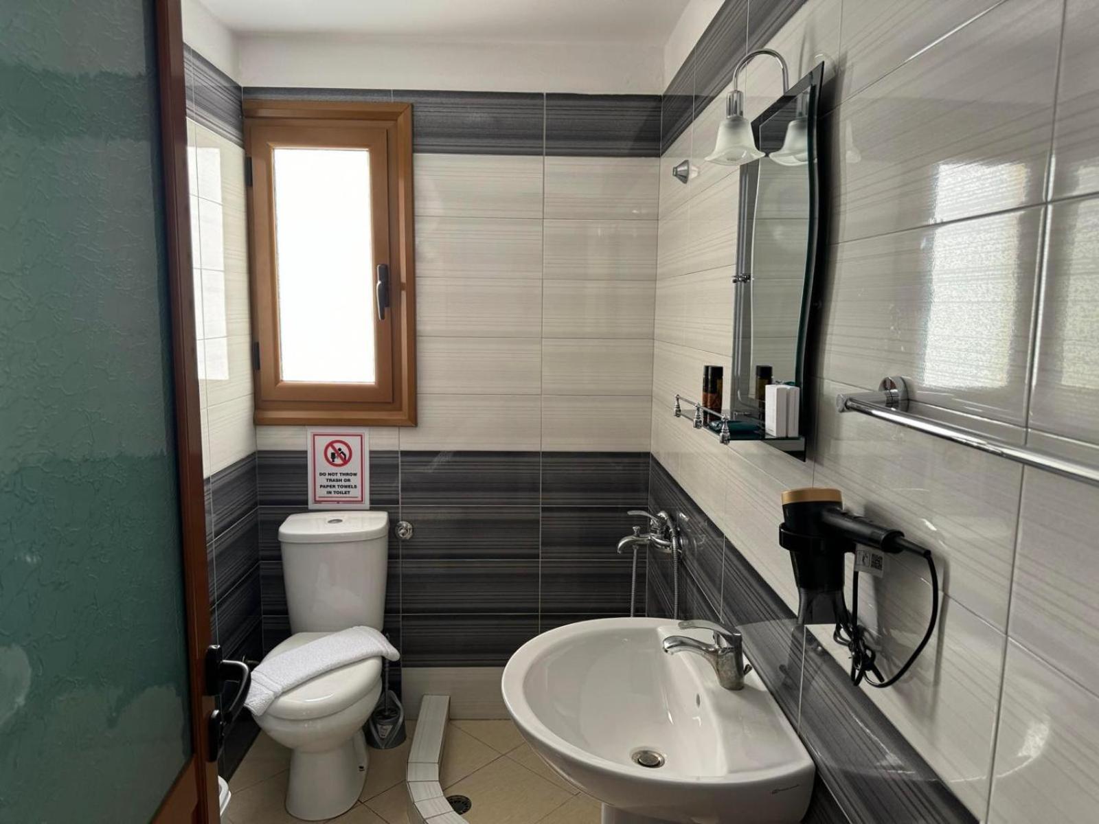 Vlora Villa Екстериор снимка